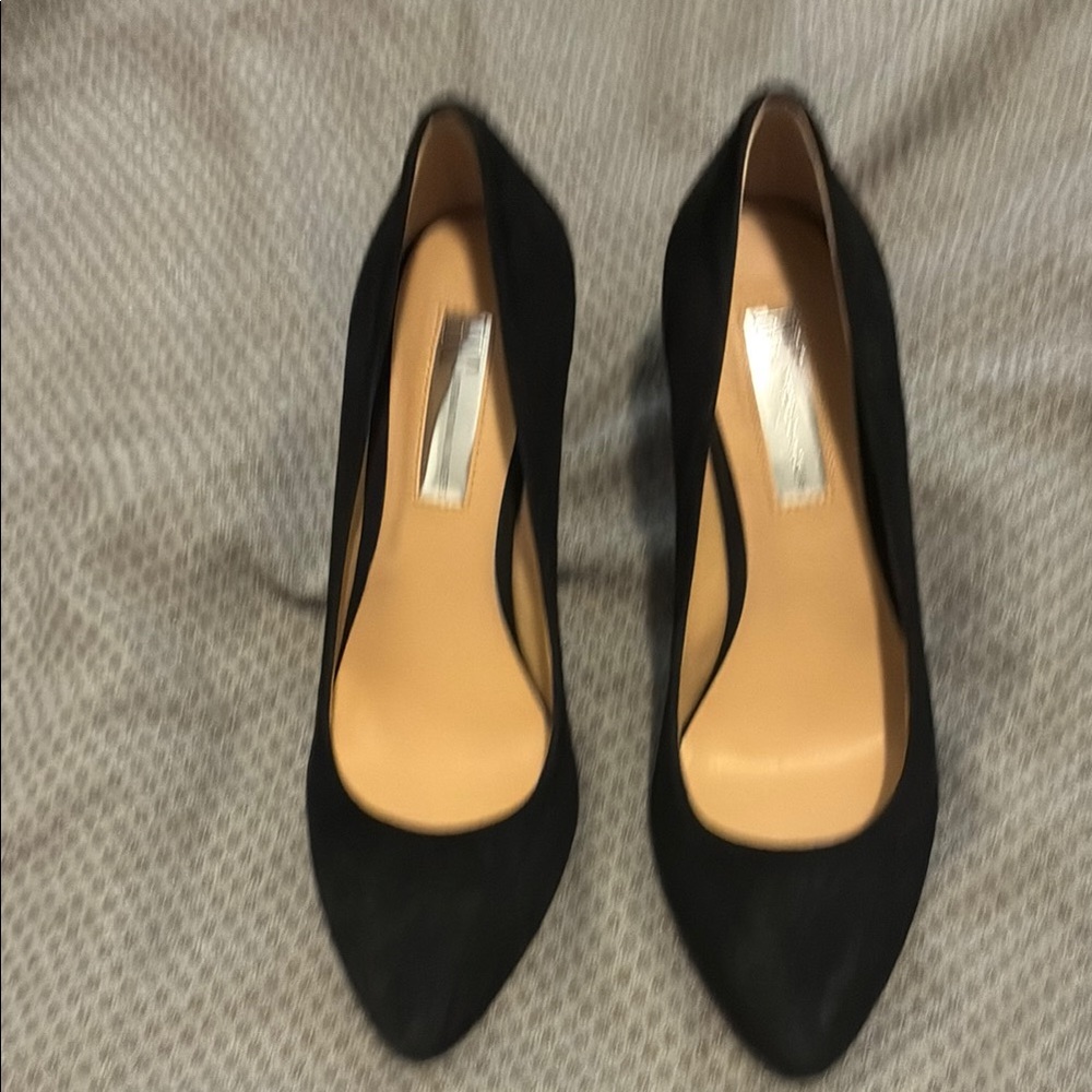 Elegant Suede INC Concepts Black Women's Pumps
